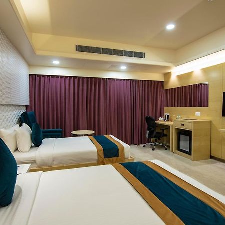 Zion - A Luxurious Hotel Bengaluru Kültér fotó