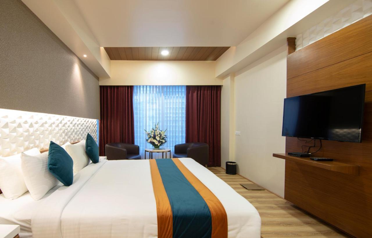 Zion - A Luxurious Hotel Bengaluru Kültér fotó