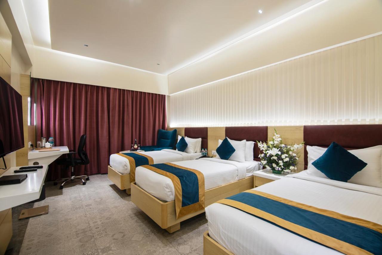 Zion - A Luxurious Hotel Bengaluru Kültér fotó